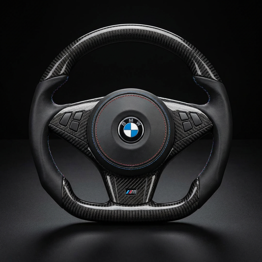 Volant personnalisé BMW E6X E60 E61 M5 M6 sur mesure - alcantara carbone forgé - Custom By Us