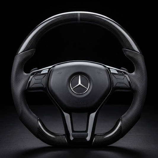 Volant personnalisé Mercedes W204 C63 AMG Classe E W212 CLS SLK sur mesure - carbone forgé - Custom By Us